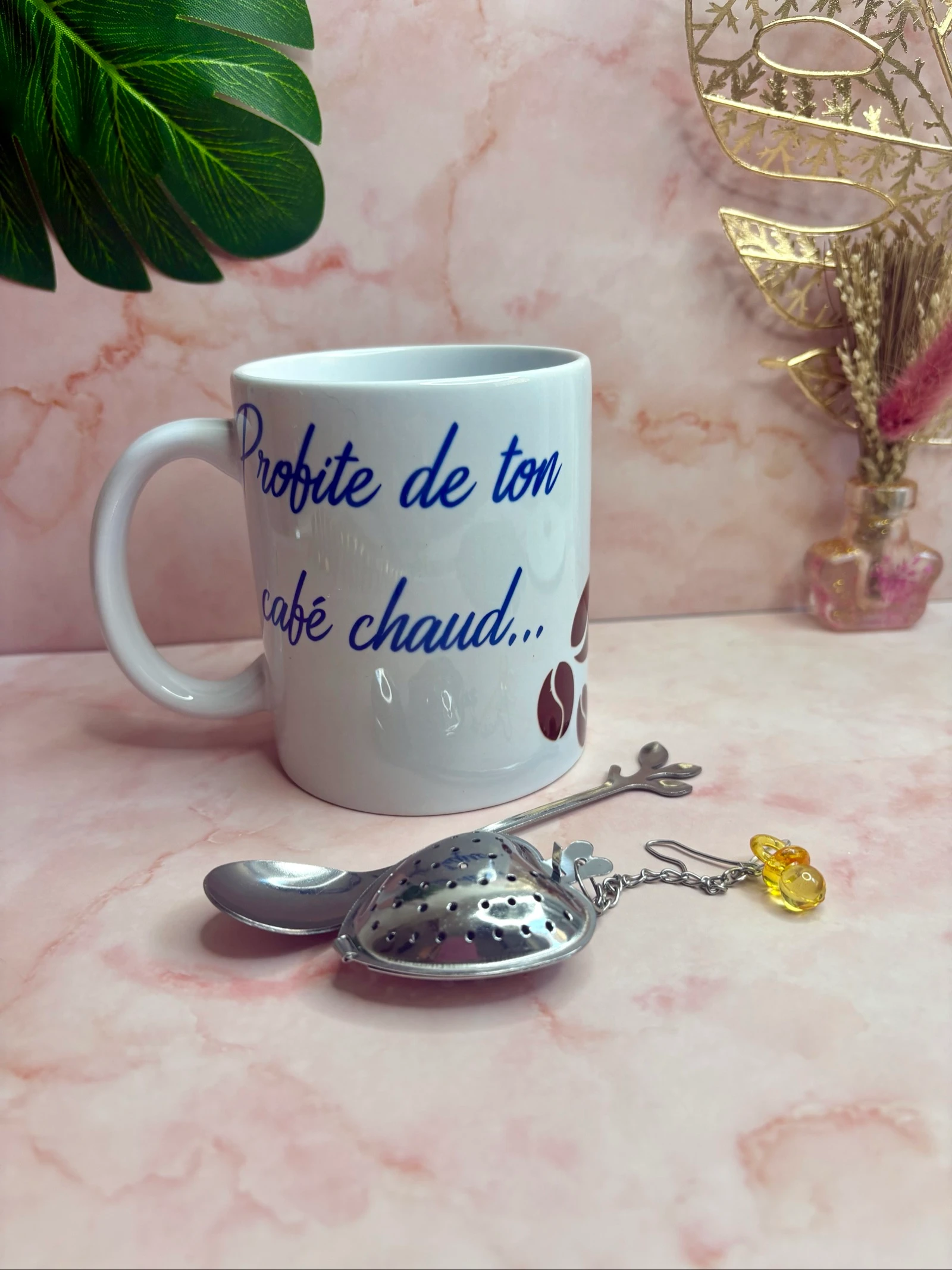 Ensemble mug message grossesse avec cuillère et boule à thé